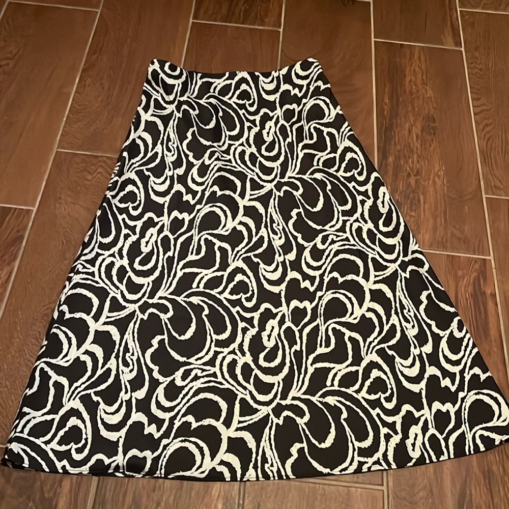 Like new Loft Skirt